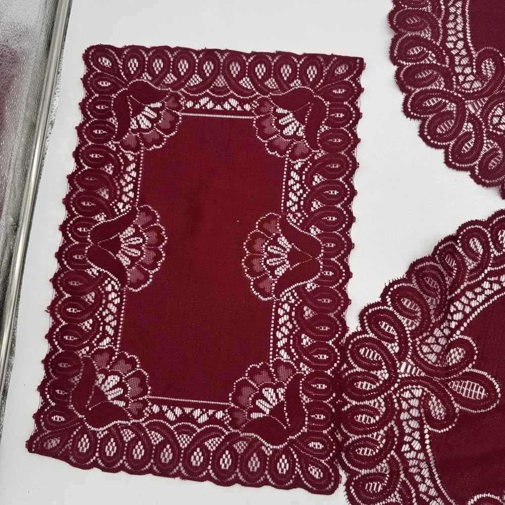 Vintage Red Lace Doilies & Placemat Set 3 Scalloped‎ Floral Table Decor